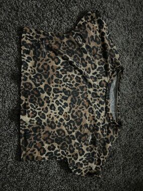Timing Leopard Print Crop Top in Brown and Black